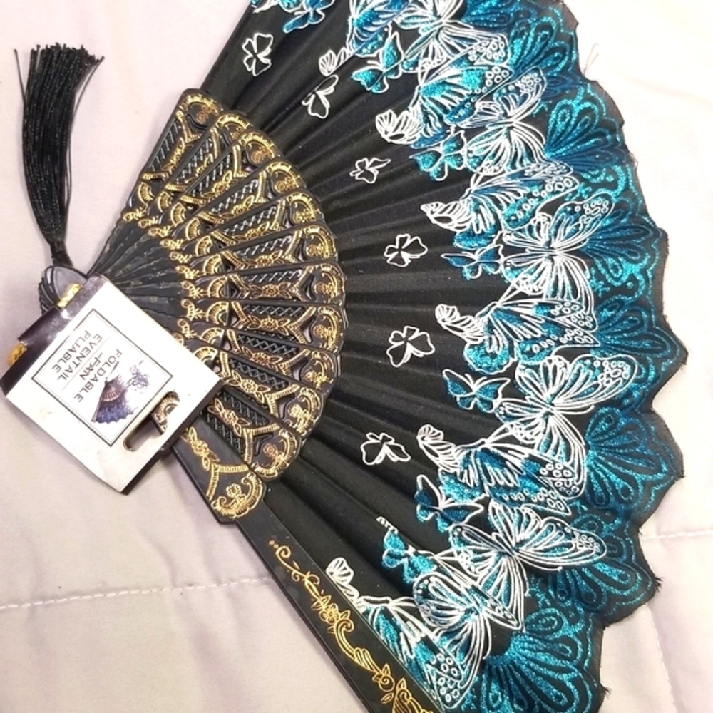 🔥5/$20🔥 Foldable Fan - Picture 2 of 2